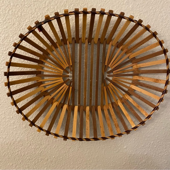 Vintage Bamboo Wooden Slat Oval Basket - Picture 2 of 5